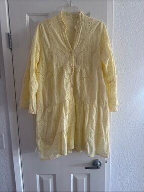 Light Yellow Eyelet Mini Dress - lined Women's cotton